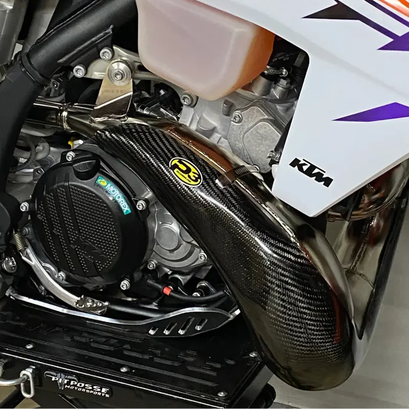 P3 Carbon Pipe Guard – Fmf Gnarly & Fatty Exhaust Compatible For Ktm/Husqvarna/Gasgas 250/300 (2023) 1